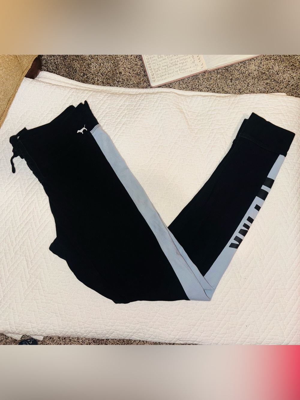 👑 Size Medium Victoria's Secret Women’s Black Leggings with Side Stripe